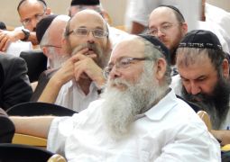 מאות ביום העיון השנתי - ישיבה ליום אחד